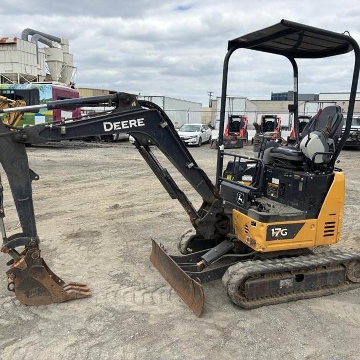 2023 DEERE 17G