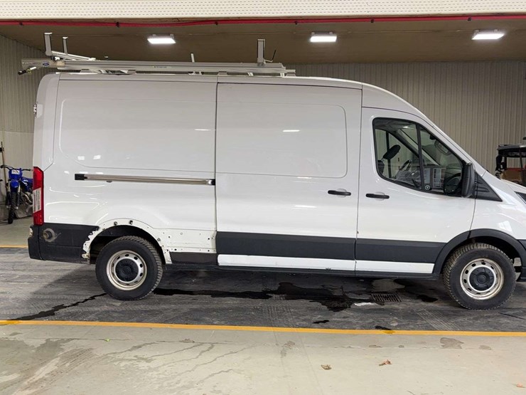 2019-ford-transit-image-6
