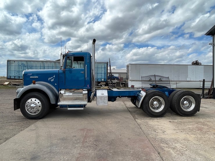 1966-kenworth-w900a-image-9