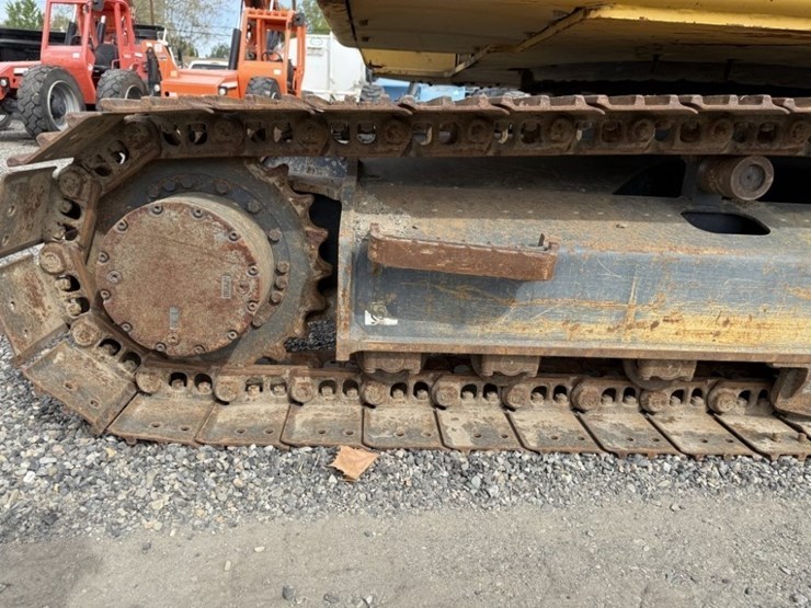 2016-kobelco-sk140sr-image-24