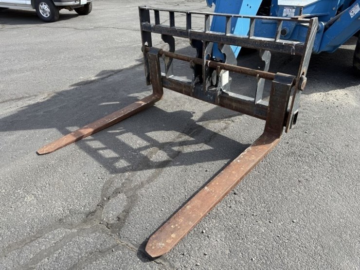 2016-genie-gth1056-image-9