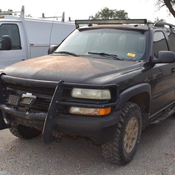 2004 CHEVROLET TAHOE