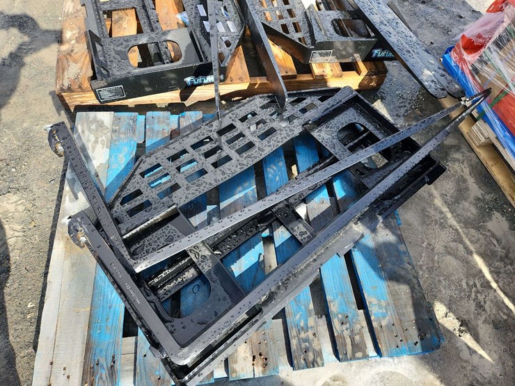 future-ft-dhc-skid-steer-forks-image-1