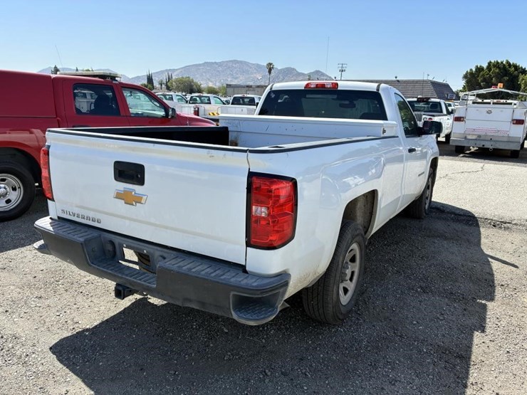 2015-chevrolet-silverado-1500-image-3