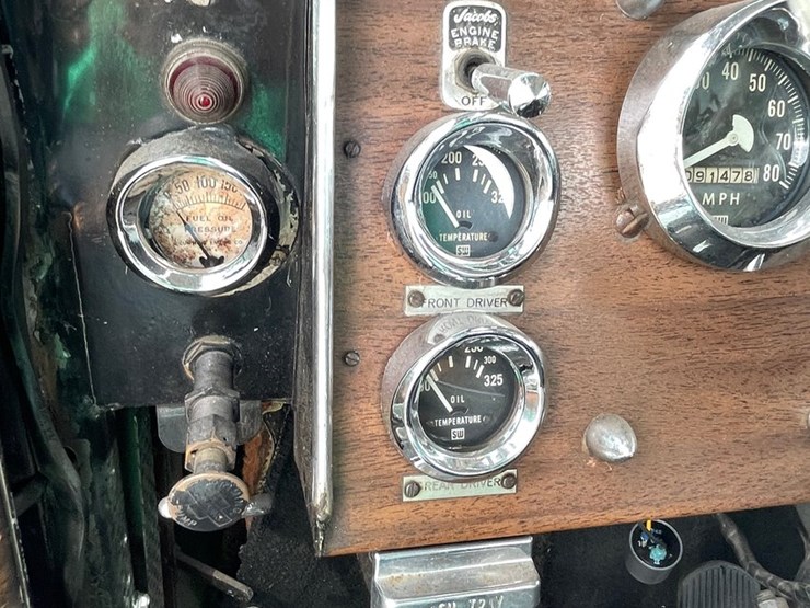 1970-peterbilt-358-image-124