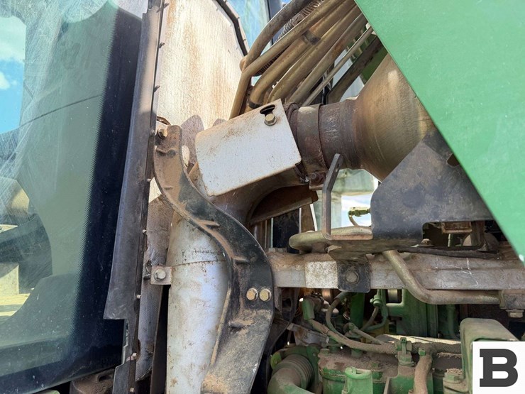 2013-john-deere-7200r-image-55