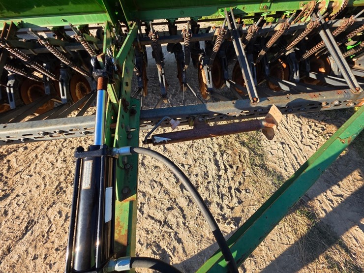 john-deere-450-image-5