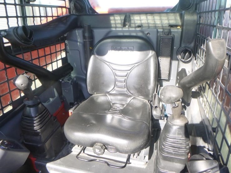 2020-kubota-ssv65-image-19