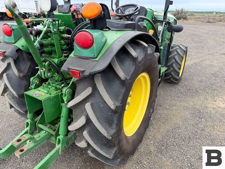 2020-john-deere-5075gl-image-31
