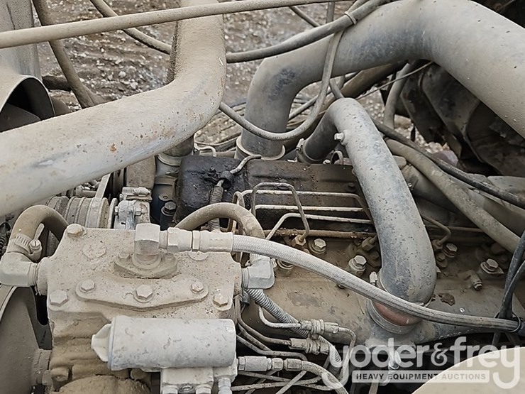 international-f-2654-image-21