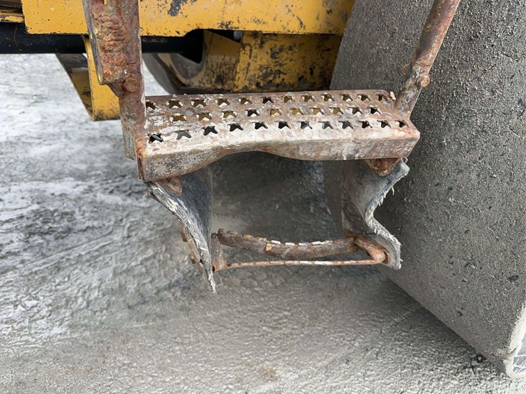 2011-caterpillar-it14g-image-25