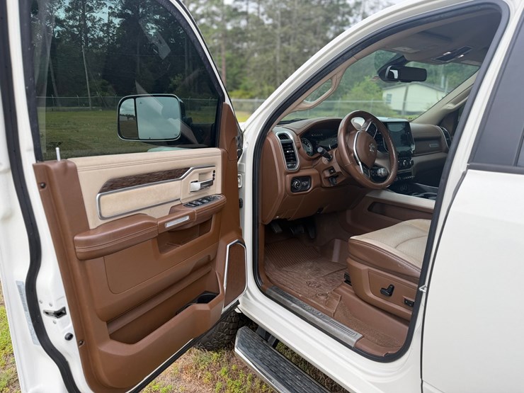 2019-dodge-ram-2500-image-17