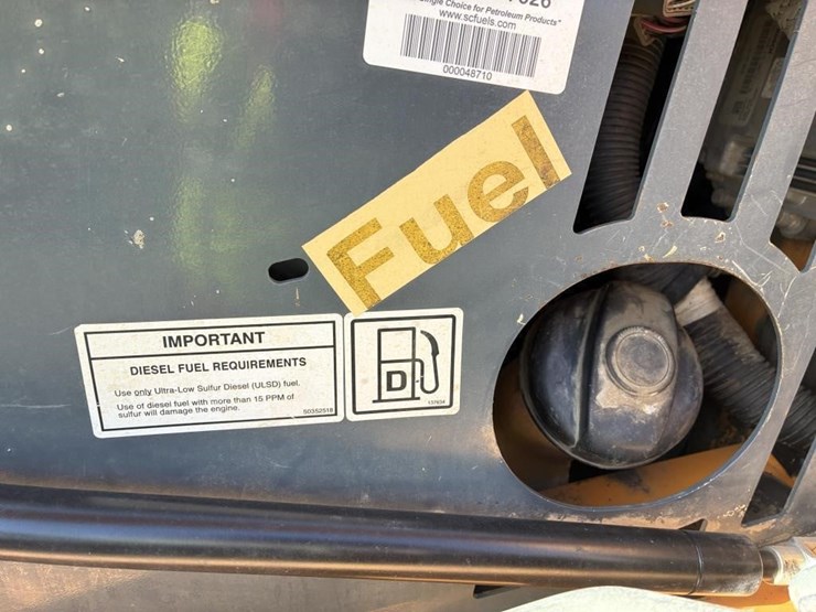 2012-mustang-2100rt-image-10