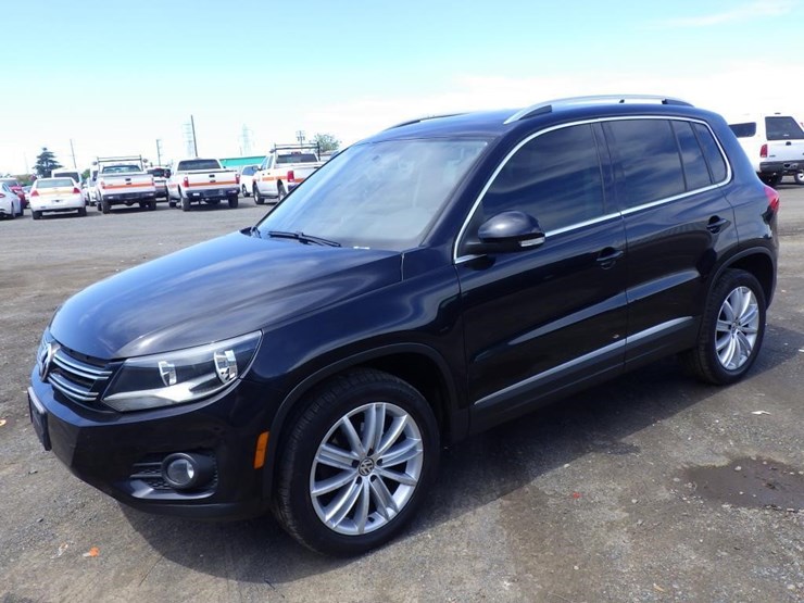 2012-volkswagen-tiguan-image-1