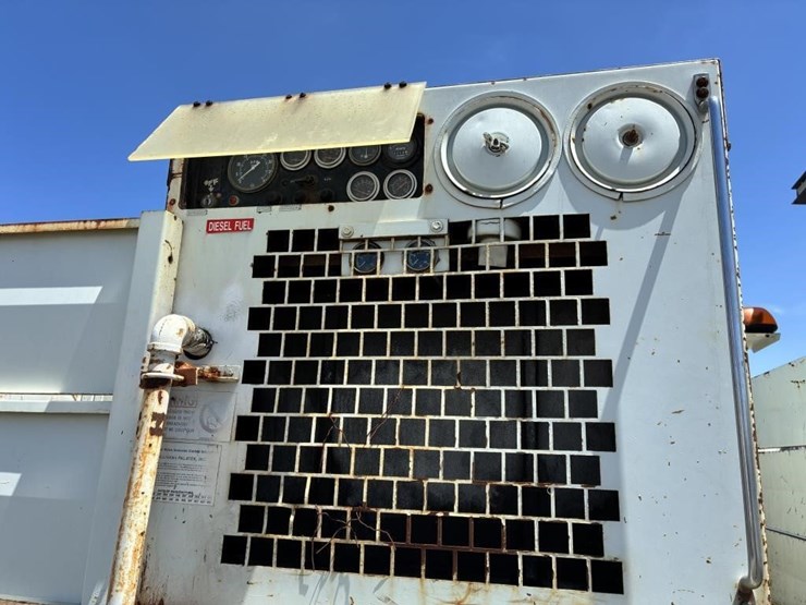 2003-international-durastar-4300-image-9