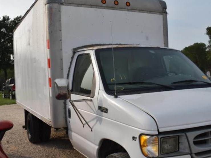 2002-ford-e350-image-2