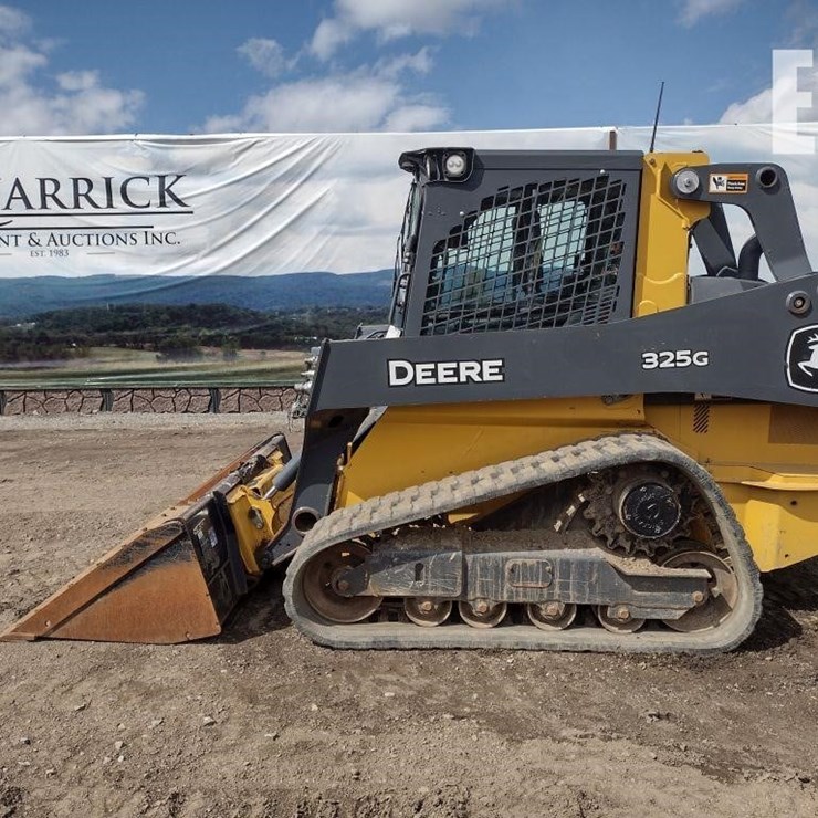 2023 DEERE 325G