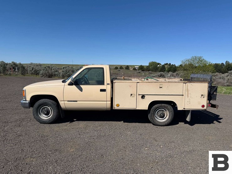 1994-chevrolet-gmt400-image-2