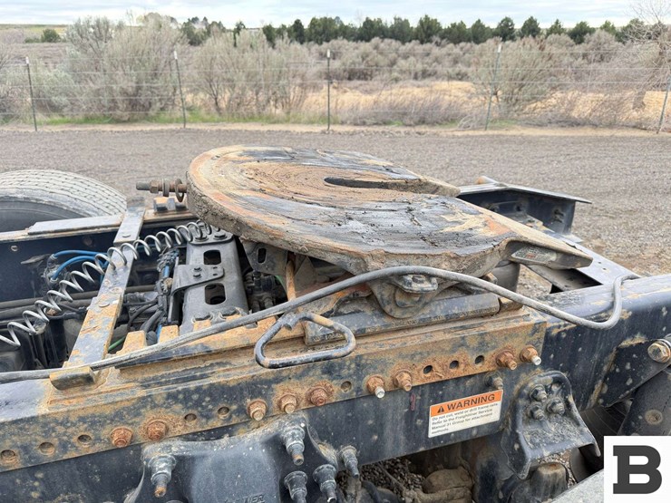 2018-freightliner-cascadia-125-image-26