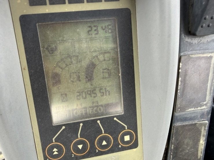 2018-deere-35g-image-37