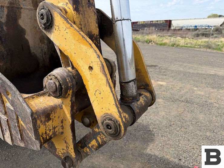 1993-caterpillar-416b-image-41