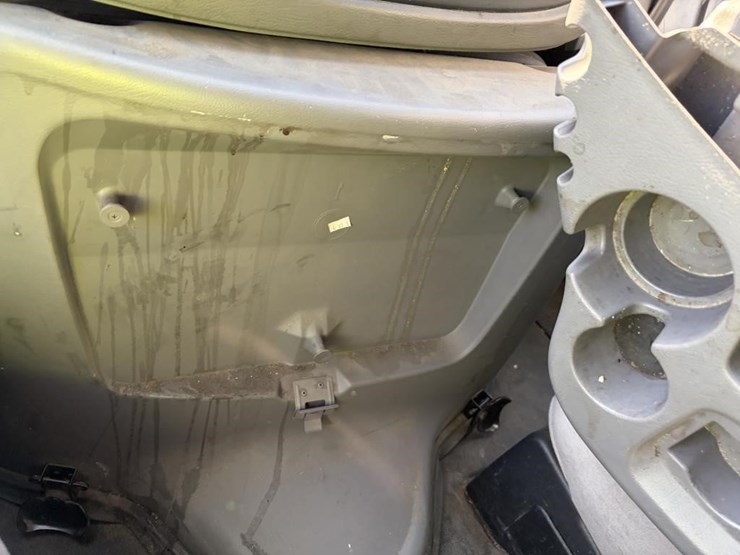 2002-ford-e350-image-19