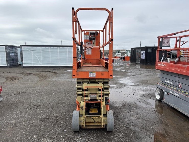 2010-jlg-2632es-image-6