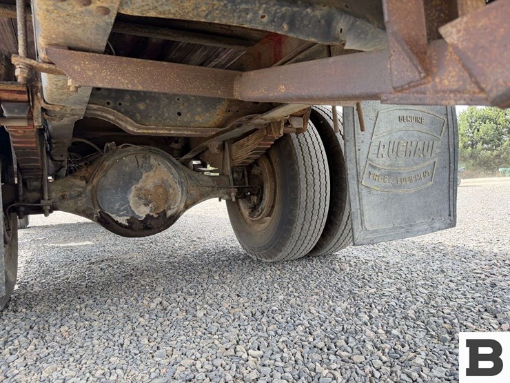 1975-chevrolet-c65-image-25