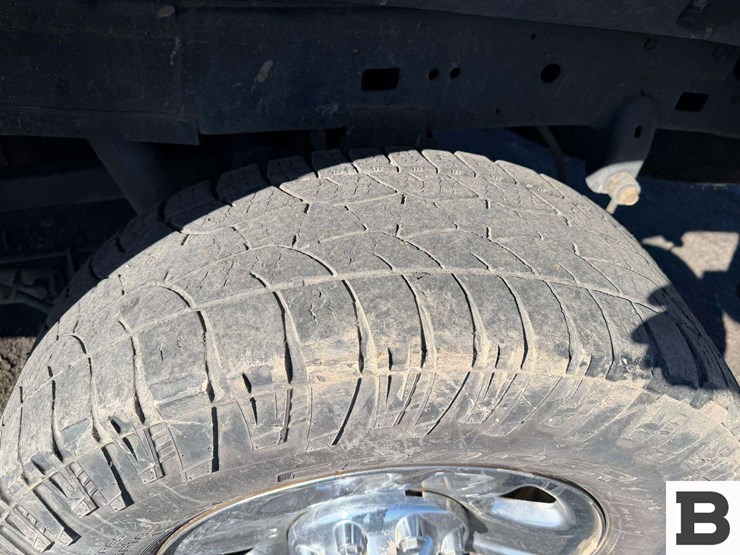 2017-dodge-2500-image-13