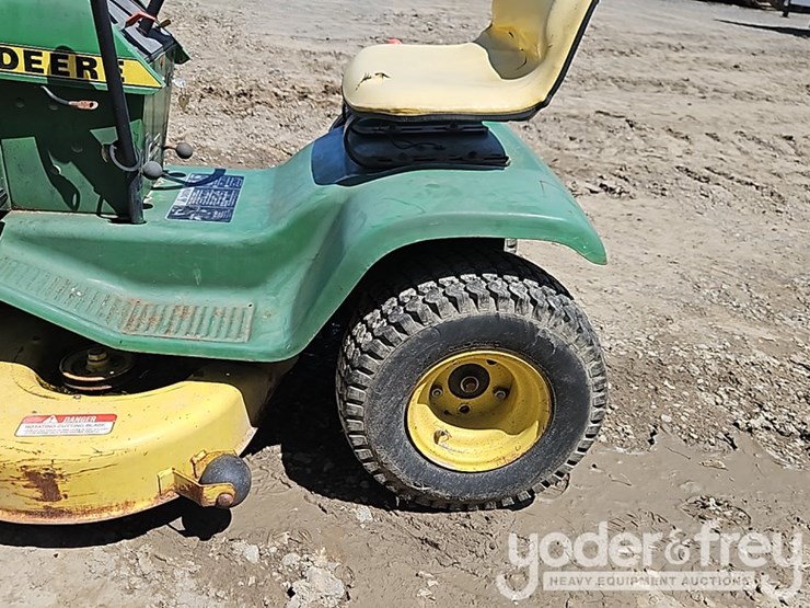 john-deere-111-image-8