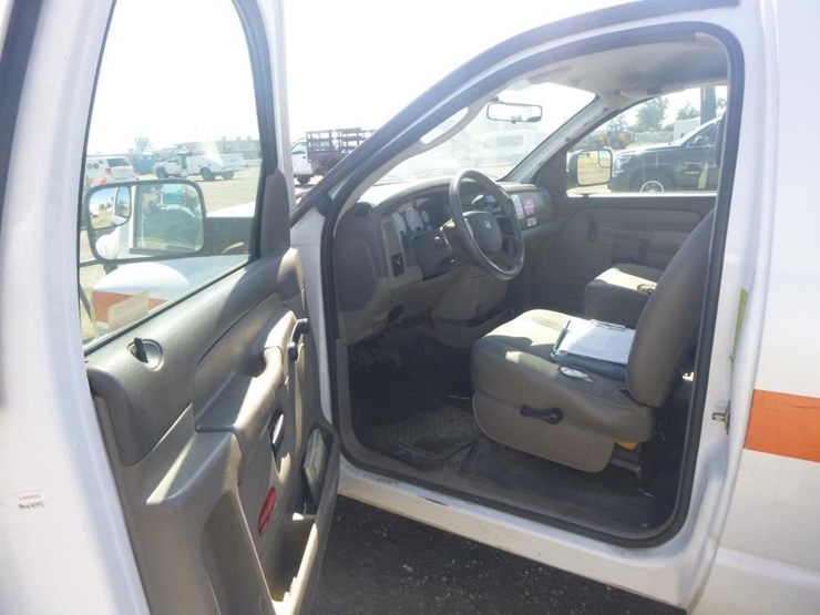 2005-dodge-ram-2500-image-9