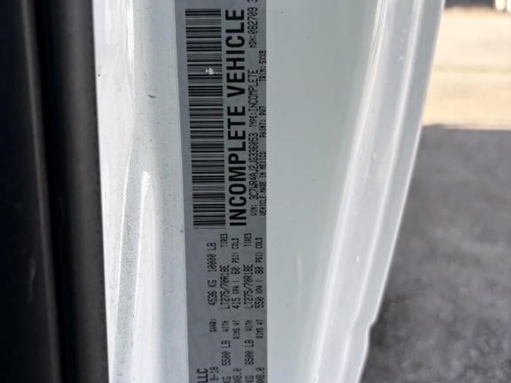 2018-ram-2500-hd-image-16