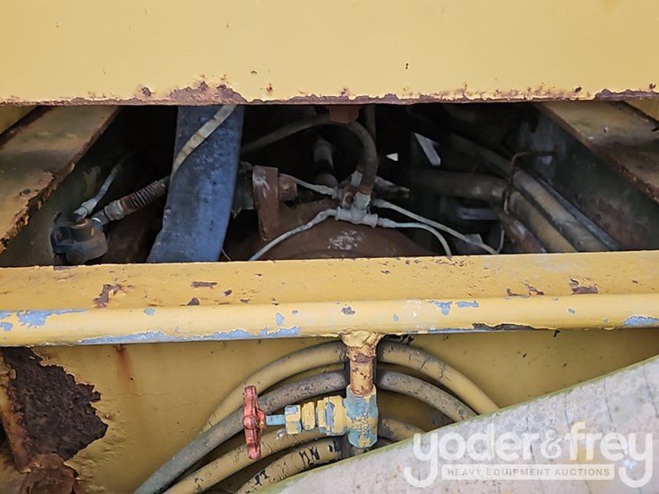 1967-ingersol-rand-dm3-truck-mounted-drilling-rig-image-17