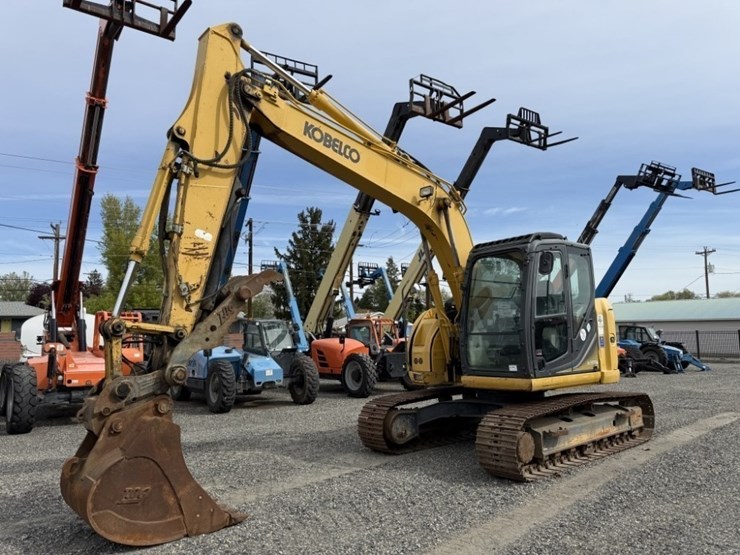 2016-kobelco-sk140sr-image-1