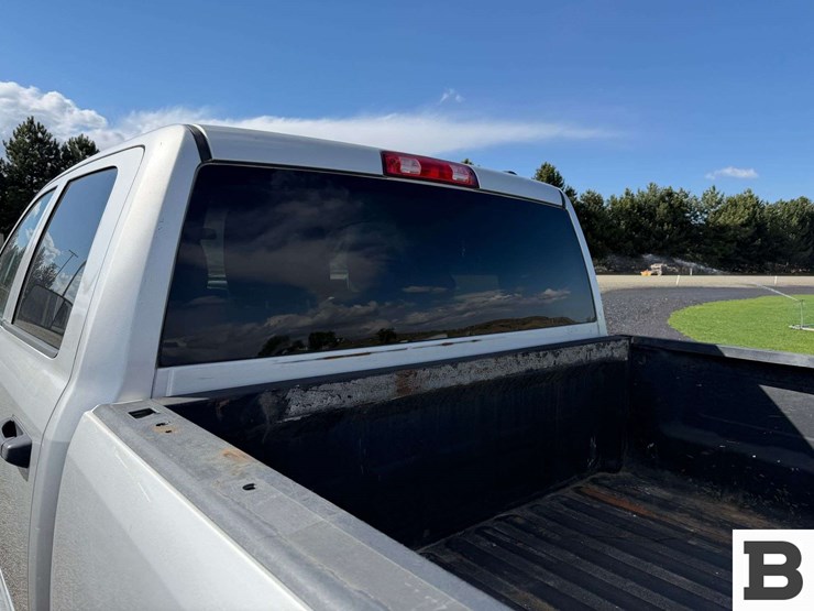 2012-dodge-3500-image-15