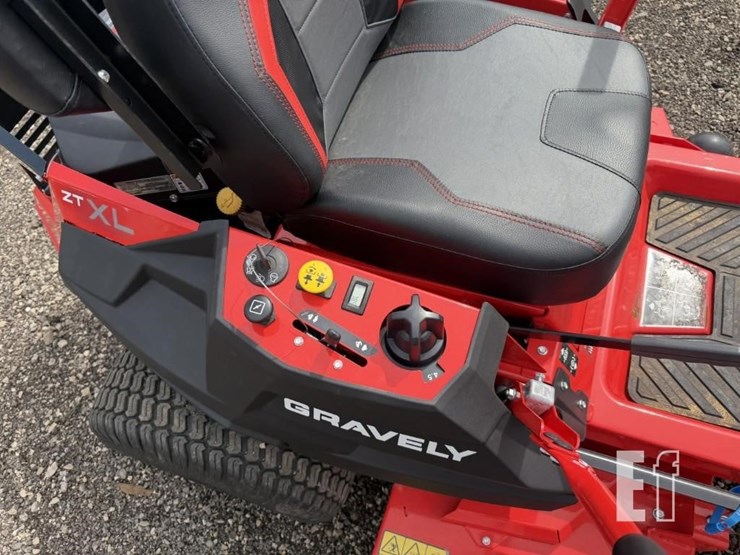 2023-gravely-zt-xl-48-image-13