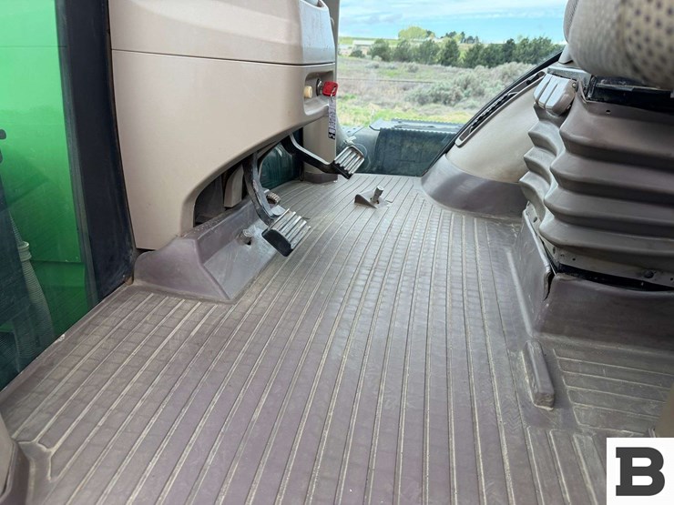 2012-john-deere-9510r-image-85