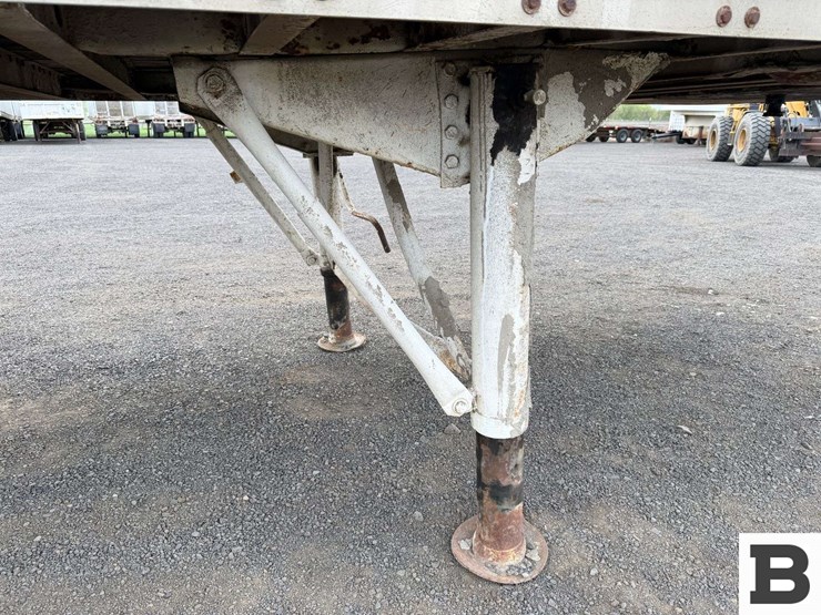 1983-fruehauf-open-top-image-26