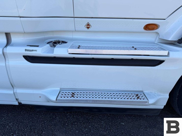 2012-international-prostar-image-39