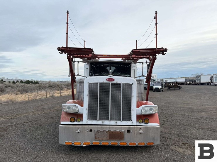 2013-peterbilt-388-image-4
