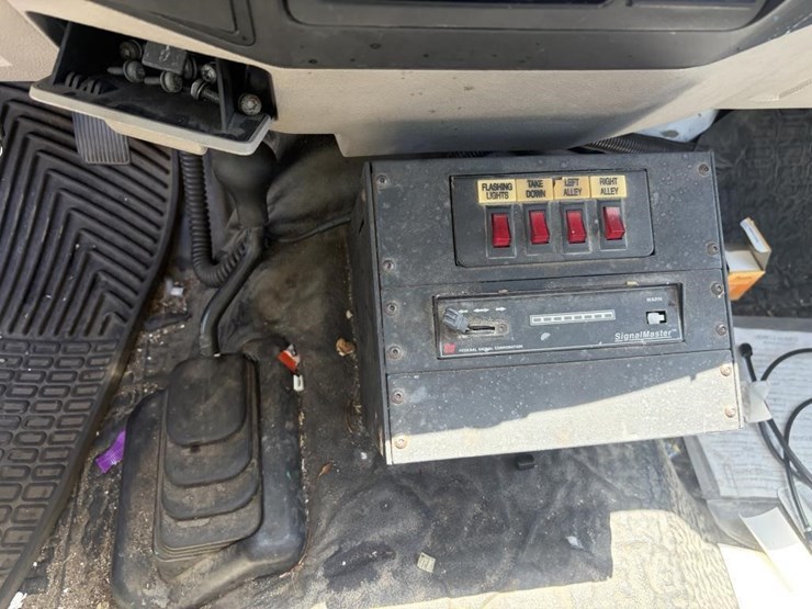 2008-ford-f350-image-15