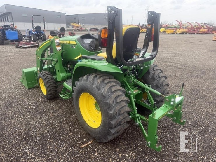 2020-john-deere-3039r-image-2
