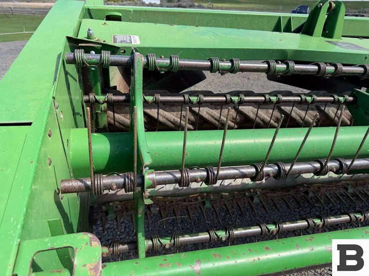 john-deere-820-image-36