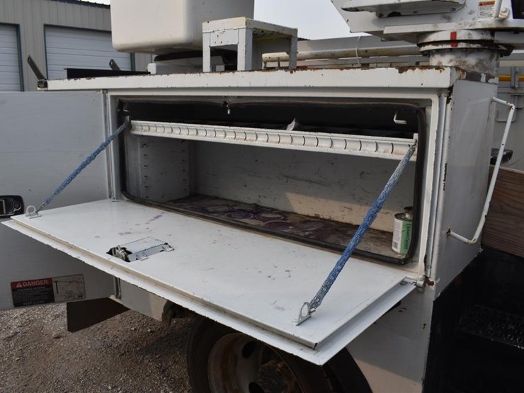 2014-ford-f550-image-10