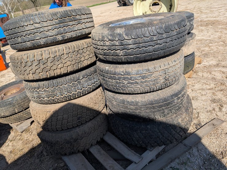 #5490-•-bf-goodrich-tires-image-2