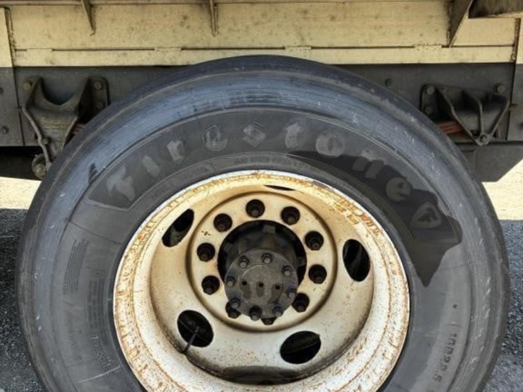 2003-international-durastar-4300-image-5