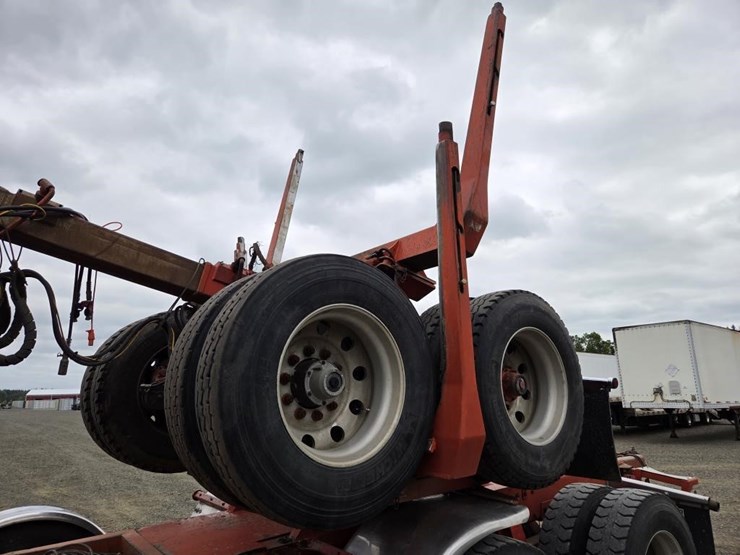 2016-peterbilt-367-image-37