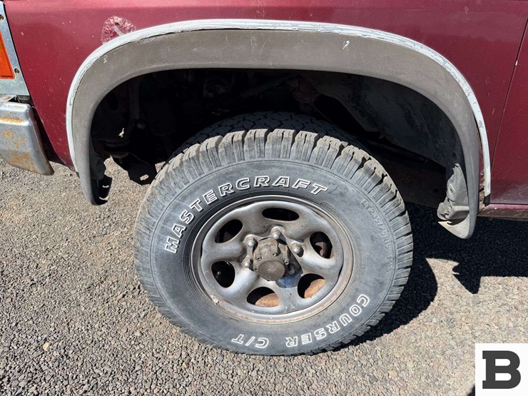 1987-nissan-pickup-image-10