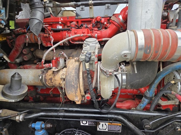 2015-kenworth-t800-image-34