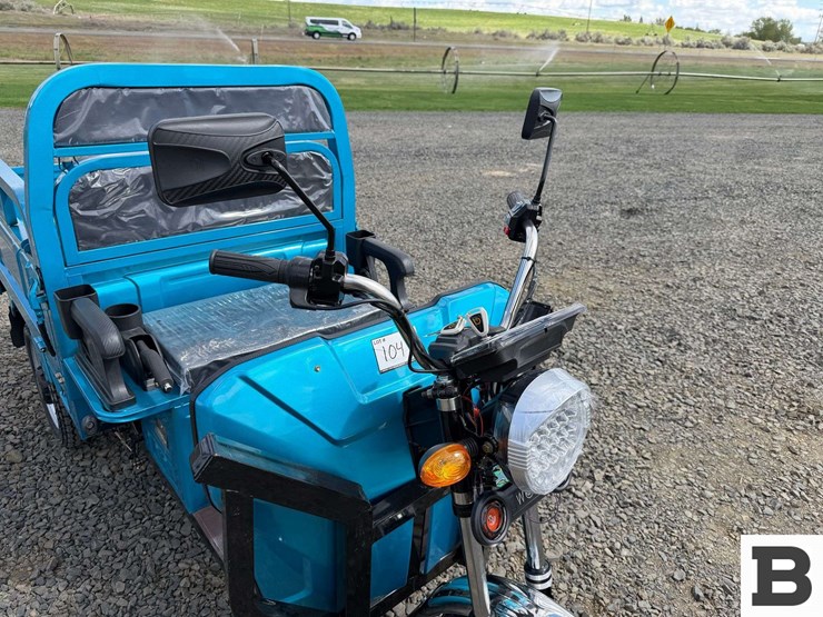 2025-ir-iret13-electric-tricycle-image-8